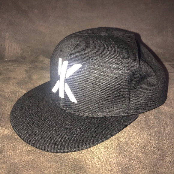 Snapback - Picture 1 of 2